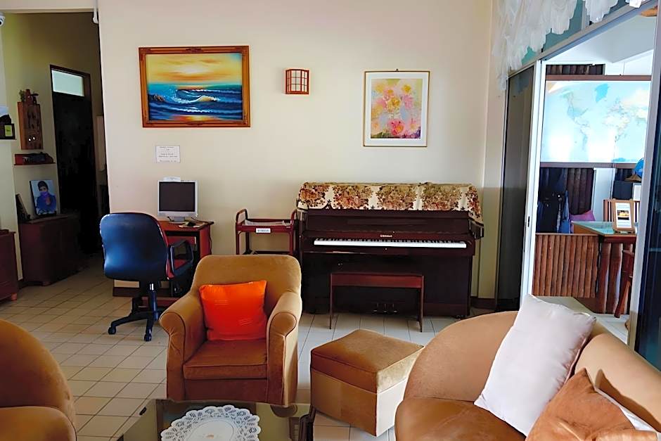 Seaside Travellers Inn