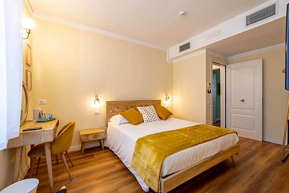 Photo 1 of 4 of Double Room