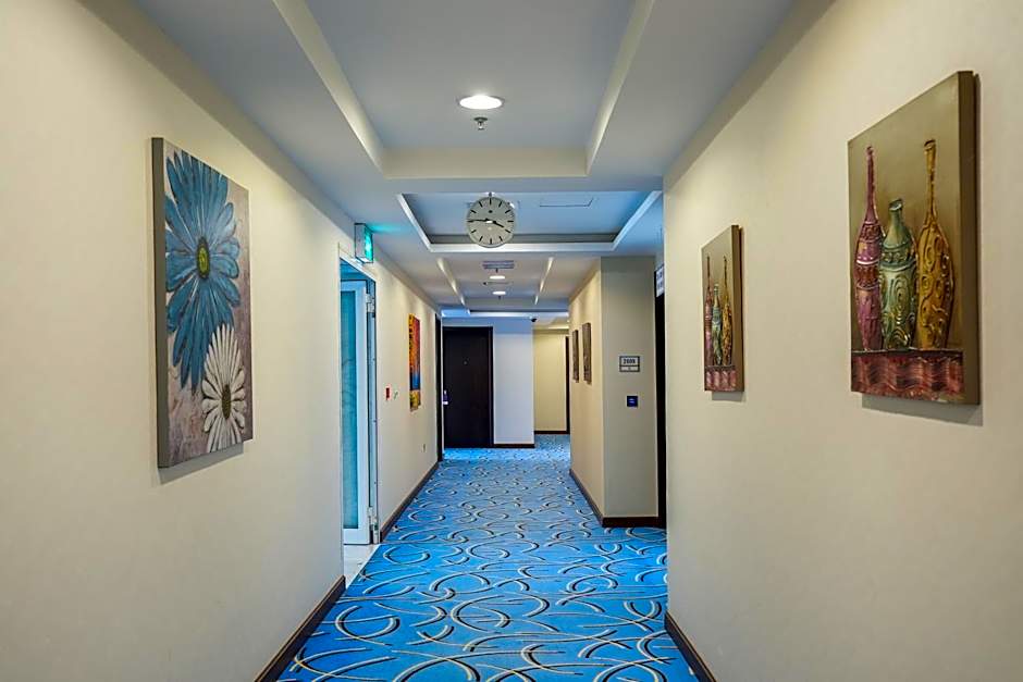 Grand Majestic Hotel