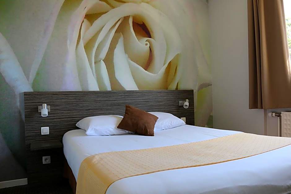 Inter-Hotel Dau-Ly