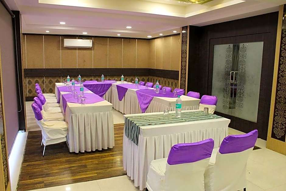 Hotel Samrat, Jabalpur