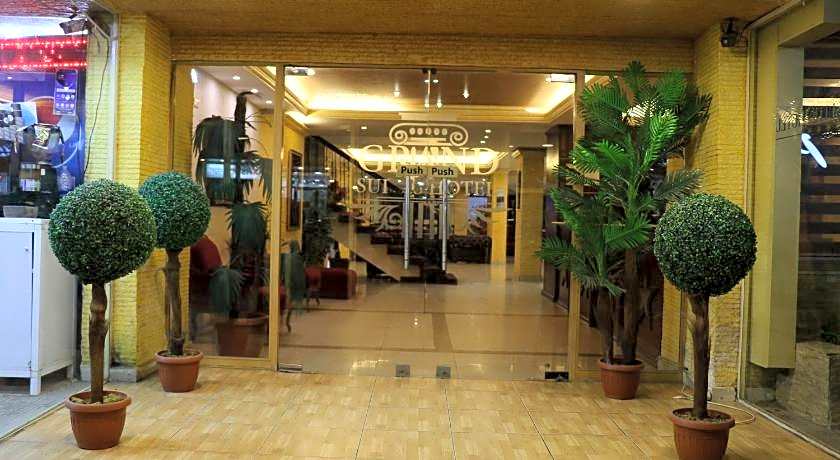 Grand Suites Hotel