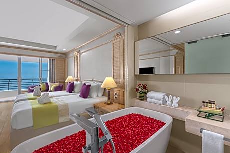 Two-Bedroom Regency Suite - Modern Style