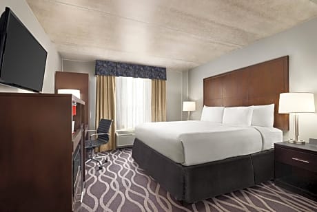 Executive King Room - Non-Smoking