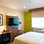 Holiday Inn Express & Suites Davis - University Area By IHG