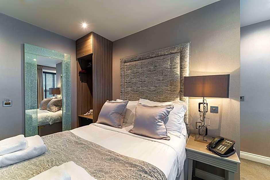 The Bold Hotel; BW Signature Collection