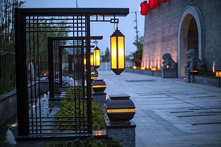 Himalayas Nantong Hotel