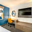 Holiday Inn Express & Suites Phoenix - Mesa West by IHG