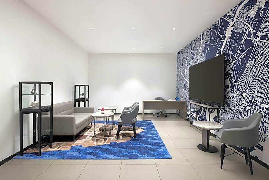Le Meridien Ahmedabad