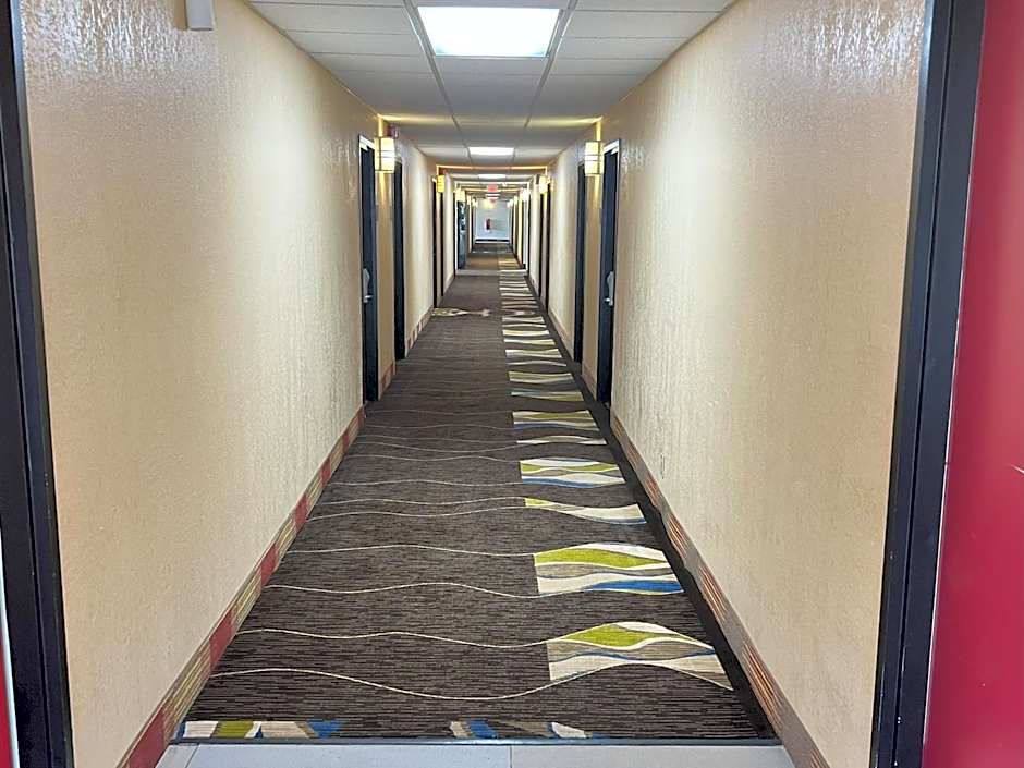 Countryside Suites Kansas City Independence I-70 East Sports Complex Hotel