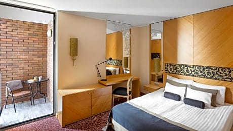 Superior Double Room with Extra Bed