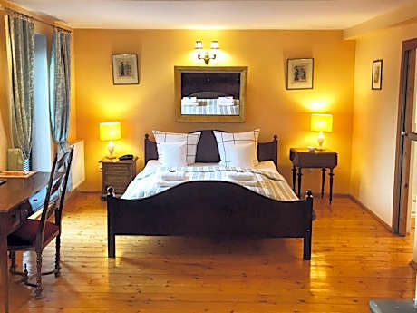 Junior Suite with Balcony