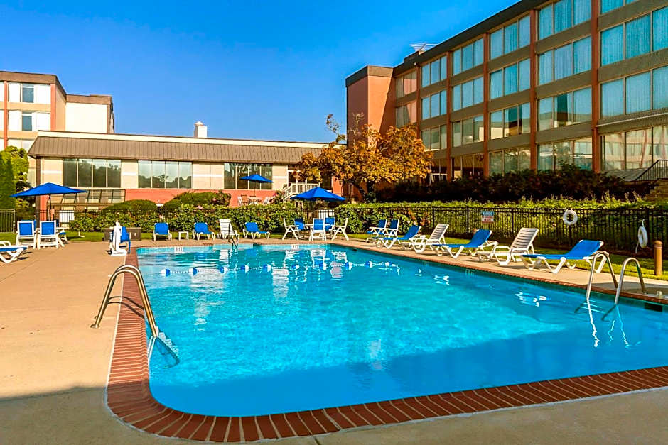 Exton Hotel and Conference Center