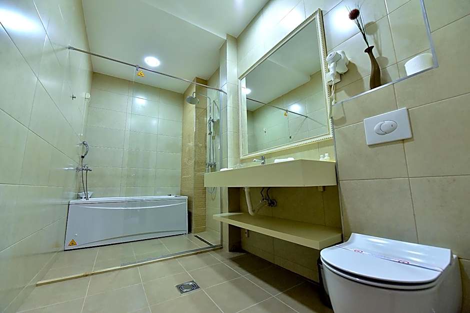 Hotel Lazaro