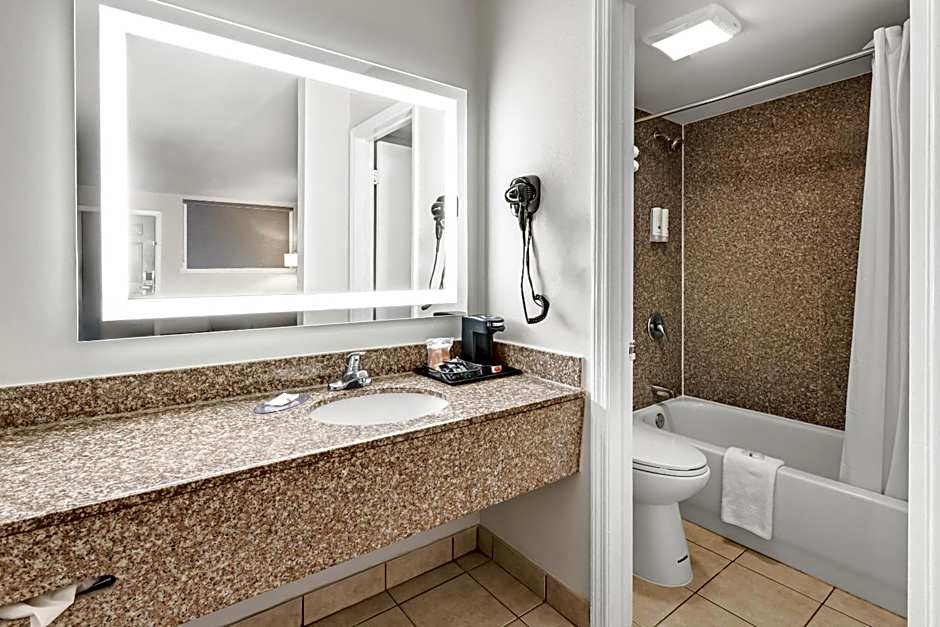 Quality Inn Harvey - New Orleans