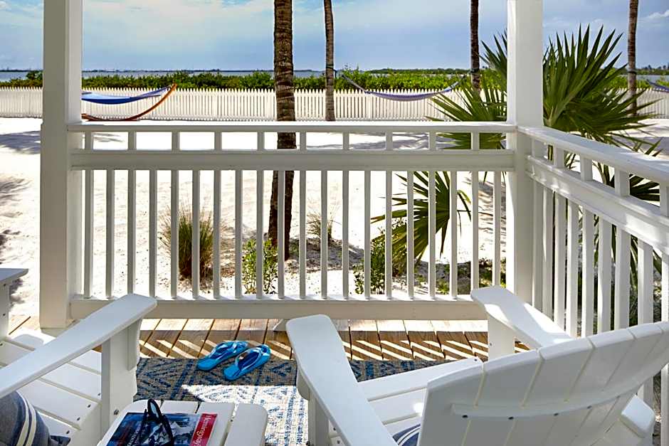 Parrot Key Hotel & Villas