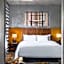 The Loom Hotel, Tapestry Collection By Hilton