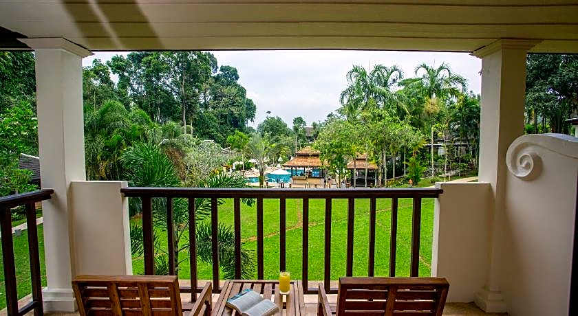 The Leaf on the Sands by Katathani Resort
