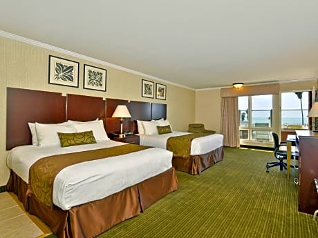 Ocean View Queen Bed