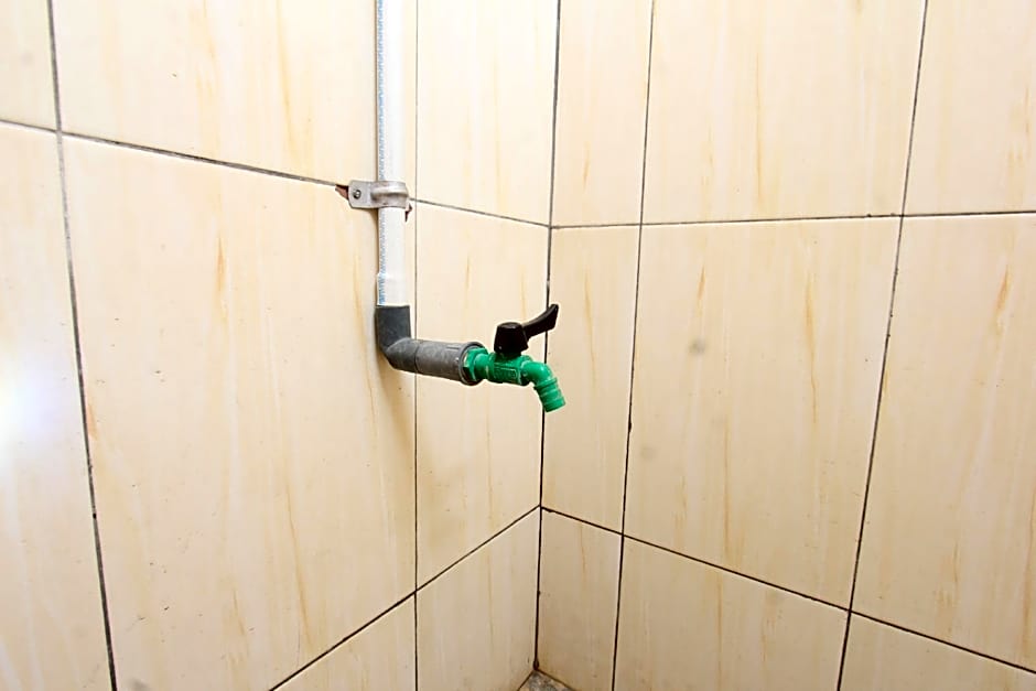 Hotel O Dannis Homestay Near Musholla Al Istiqomah Terawangan