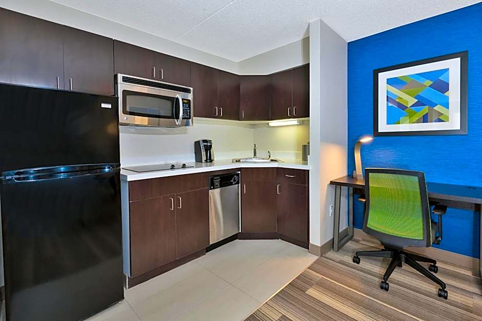 Holiday Inn Express and Suites Blacksburg- University Area By IHG