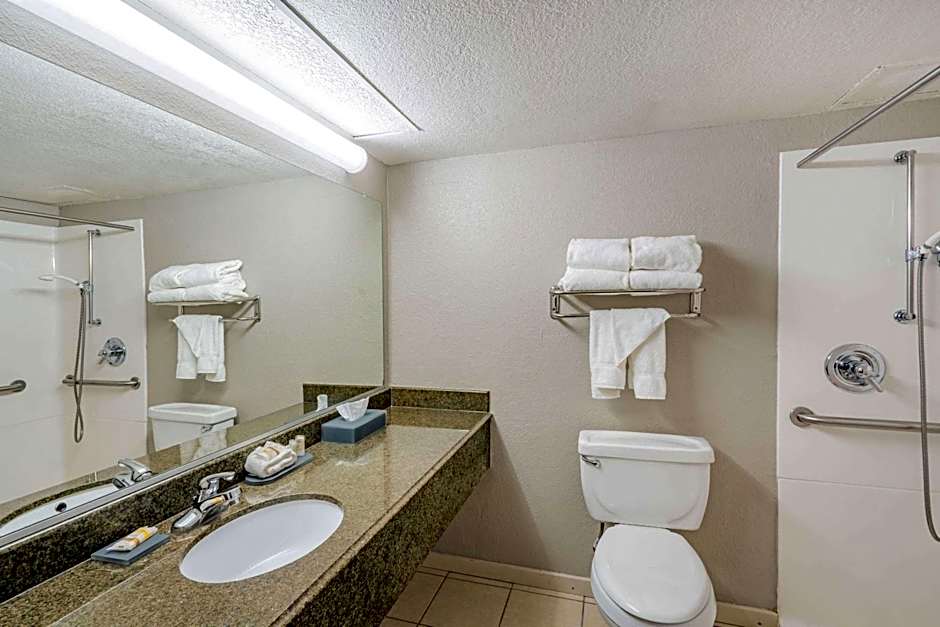La Quinta Inn & Suites by Wyndham El Dorado