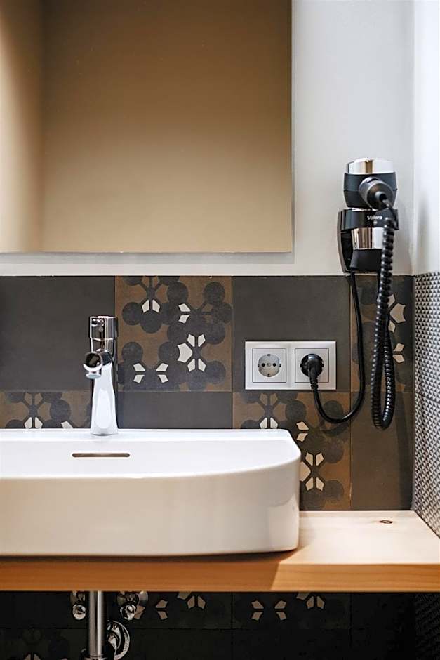 B&B Hotel Zimmerei mit Frühstück