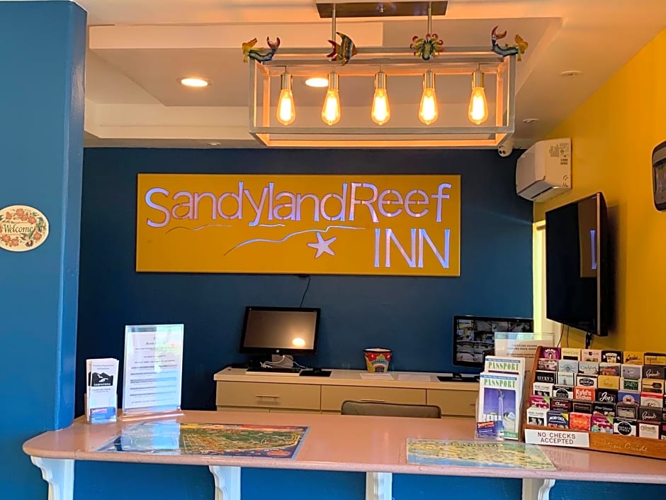 Sandyland Reef Inn