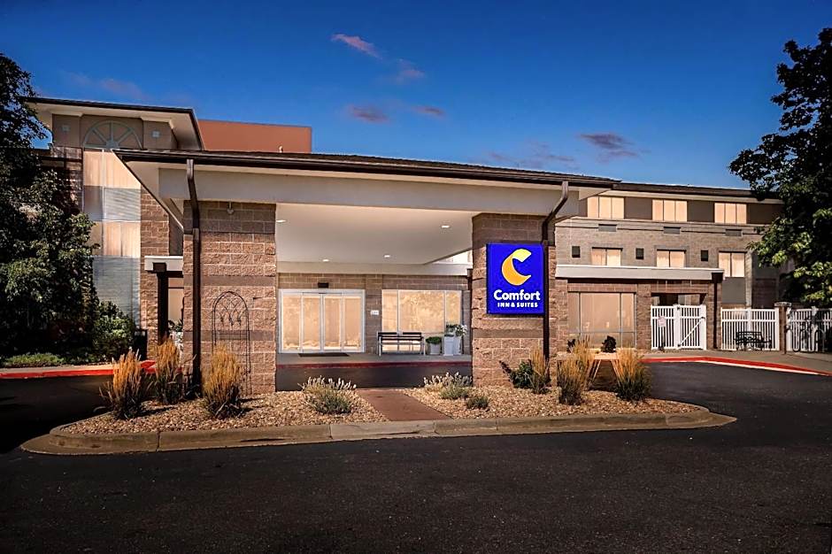 Comfort Inn & Suites Boulder