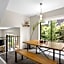 The View 2 bed unit with stunning Hobart outlook