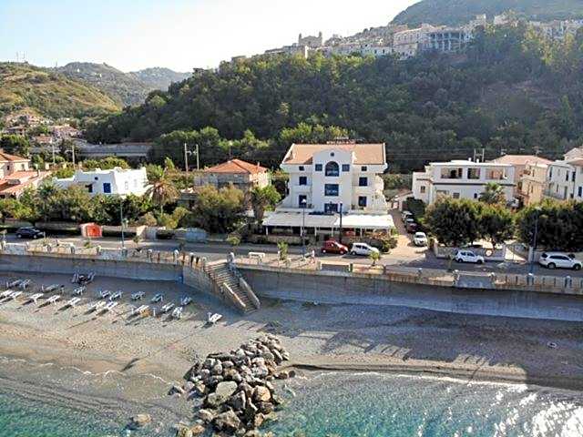 Sea Garden Hotel