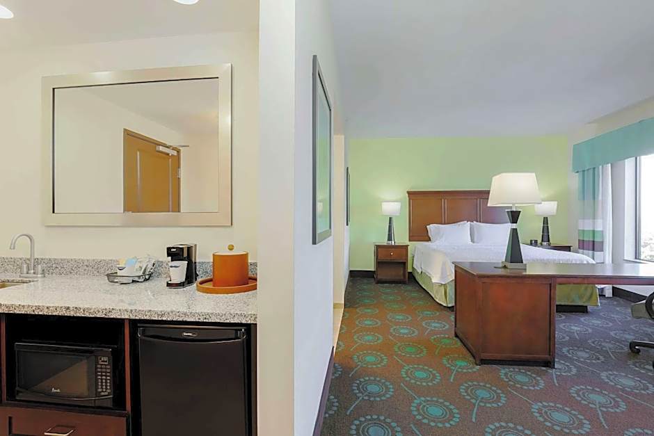 Hampton Inn & Suites Wheeling-The Highlands