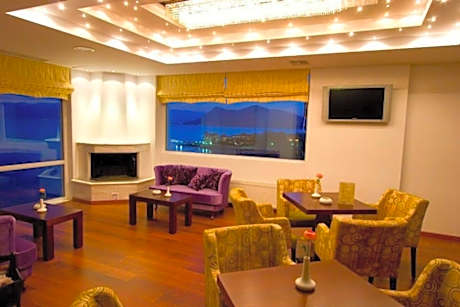 Studio with Sea View