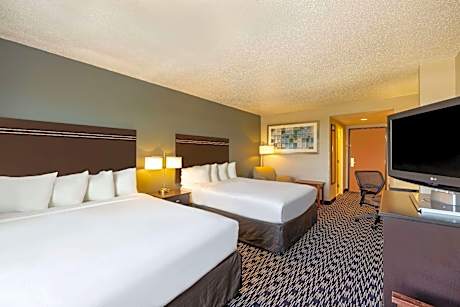 Queen Room with Two Queen Beds - Pet Friendly/Non-Smoking