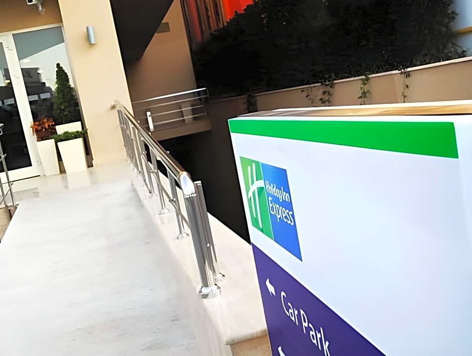 Holiday Inn Express Istanbul-Altunizade By IHG