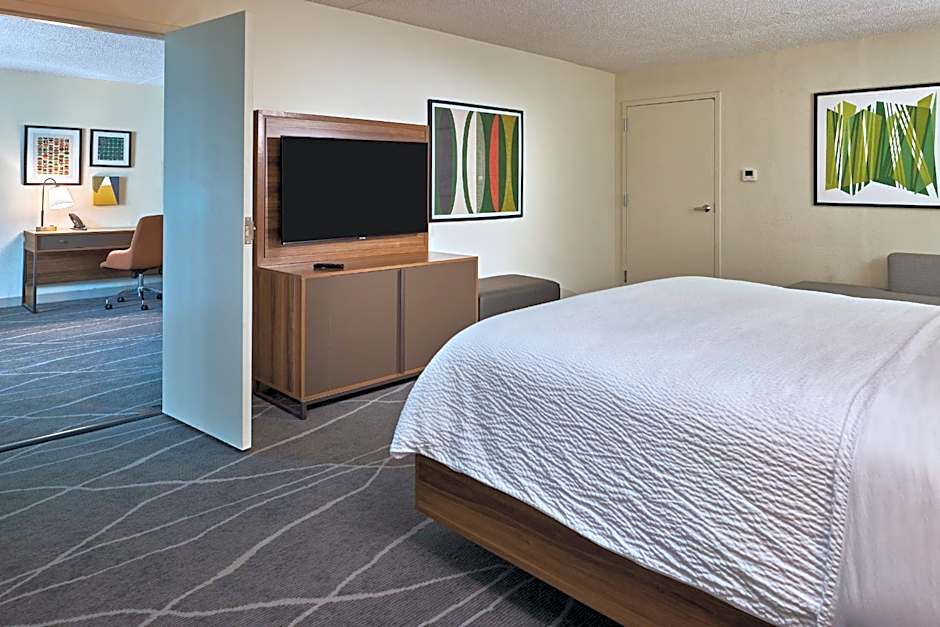Holiday Inn Express & Suites Charleston Dwtn  West Edge By IHG