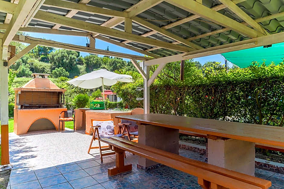 Amazona Apartments and Studios