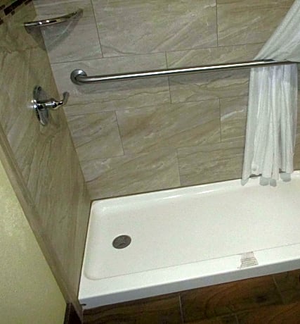 Accessible - 1 King, Mobility Accessible, Walk In Shower, Non-Smoking, Full Breakfast