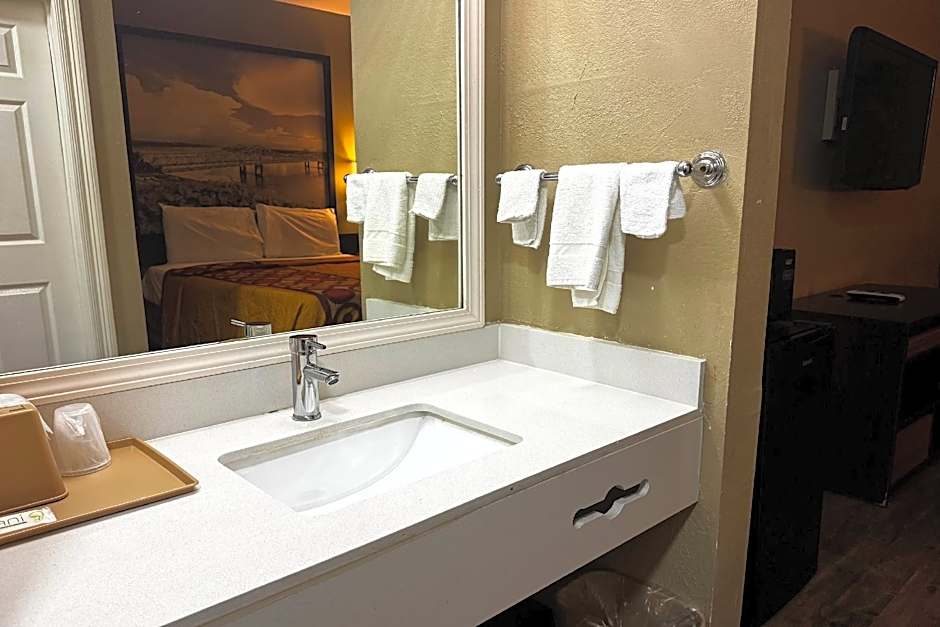 Super 8 by Wyndham Jackson/Ridgeland