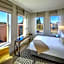 Hotel E