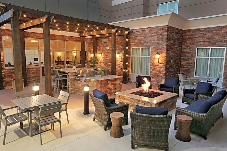 Homewood Suites By Hilton West Fargo/Sanford Medical Center