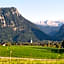 Aktivhotel & Gasthof Schmelz Ihr familienfreundliches Urlaubs Hotel mit Wellness, Almsauna, Chiemgau Karte