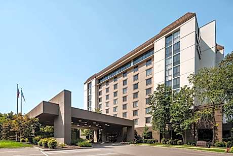 Embassy Suites By Hilton Hotel Nashville-Airport