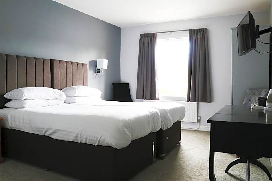 Photo 1 of 6 of Deluxe 2 Beds
