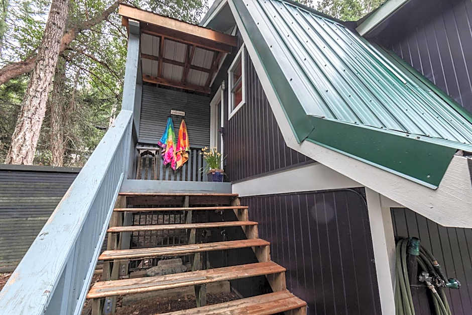 Salt Spring Carriage House B&B