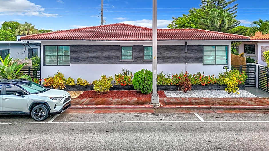 Los Patios Home Suites