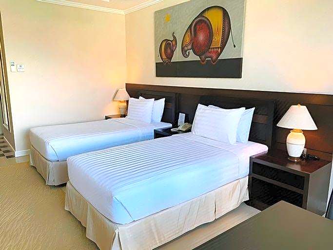 La Vie En Rose Hotel