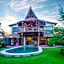 Breezy Point Villas