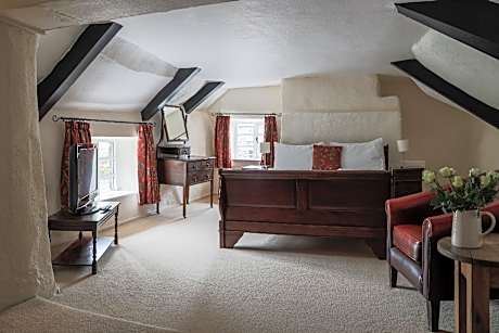 King-Standard-Ensuite-Countryside view-room 1 or 5