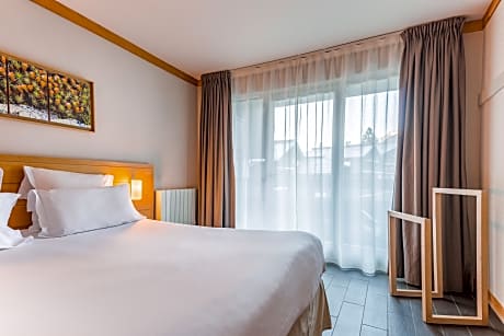 Prestige Suite with Terrace and Mont-Blanc View